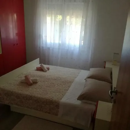 Drosanjica Apartment *