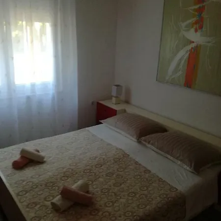 Drosanjica Apartman Zára